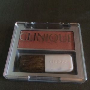 Clinique powder blusher